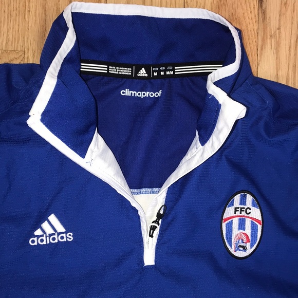 adidas climate proof windbreaker - Picture 2 of 3